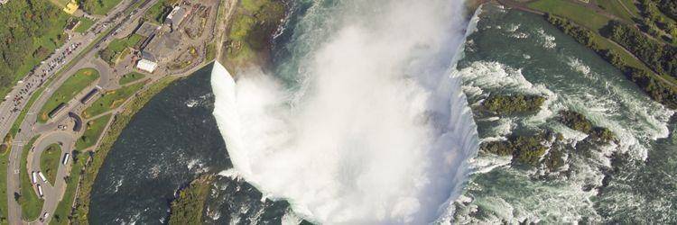 Survol des chutes du Niagara en hélicoptère