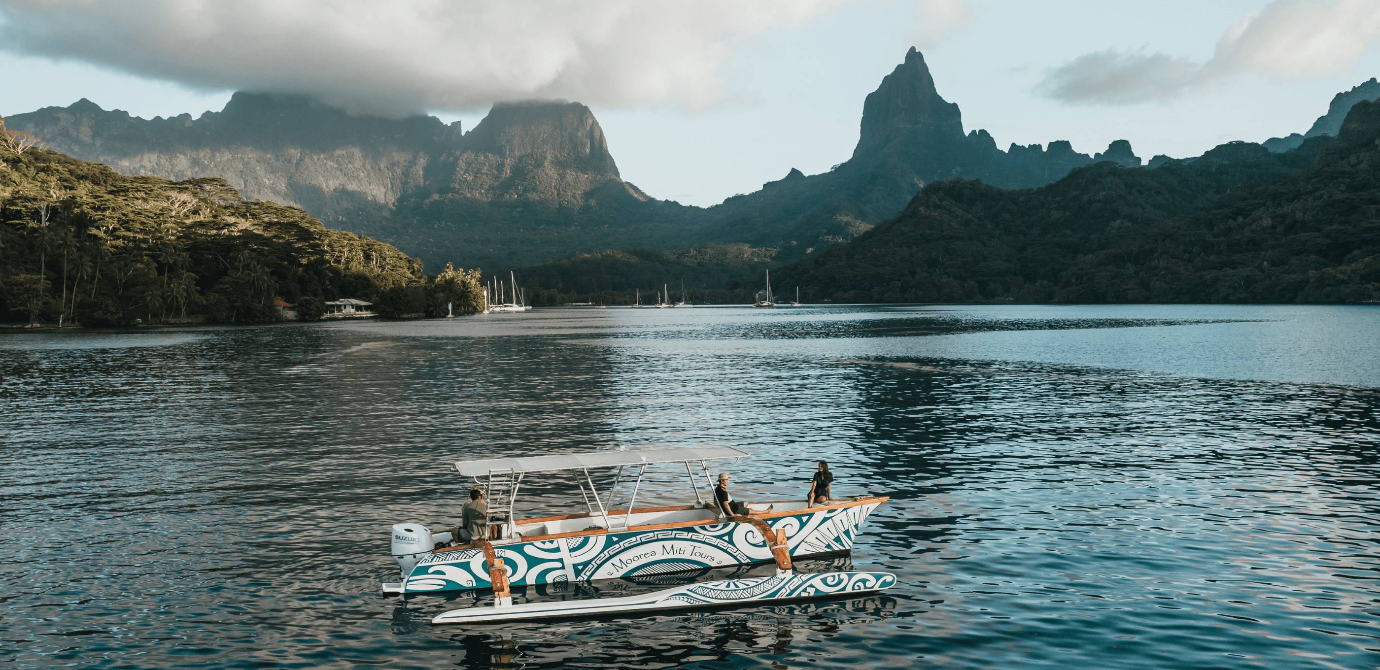 Tour Lagon "Miti" en pirogue à balancier - Journée Complète (Lunch les pieds dans l'eau inclus)