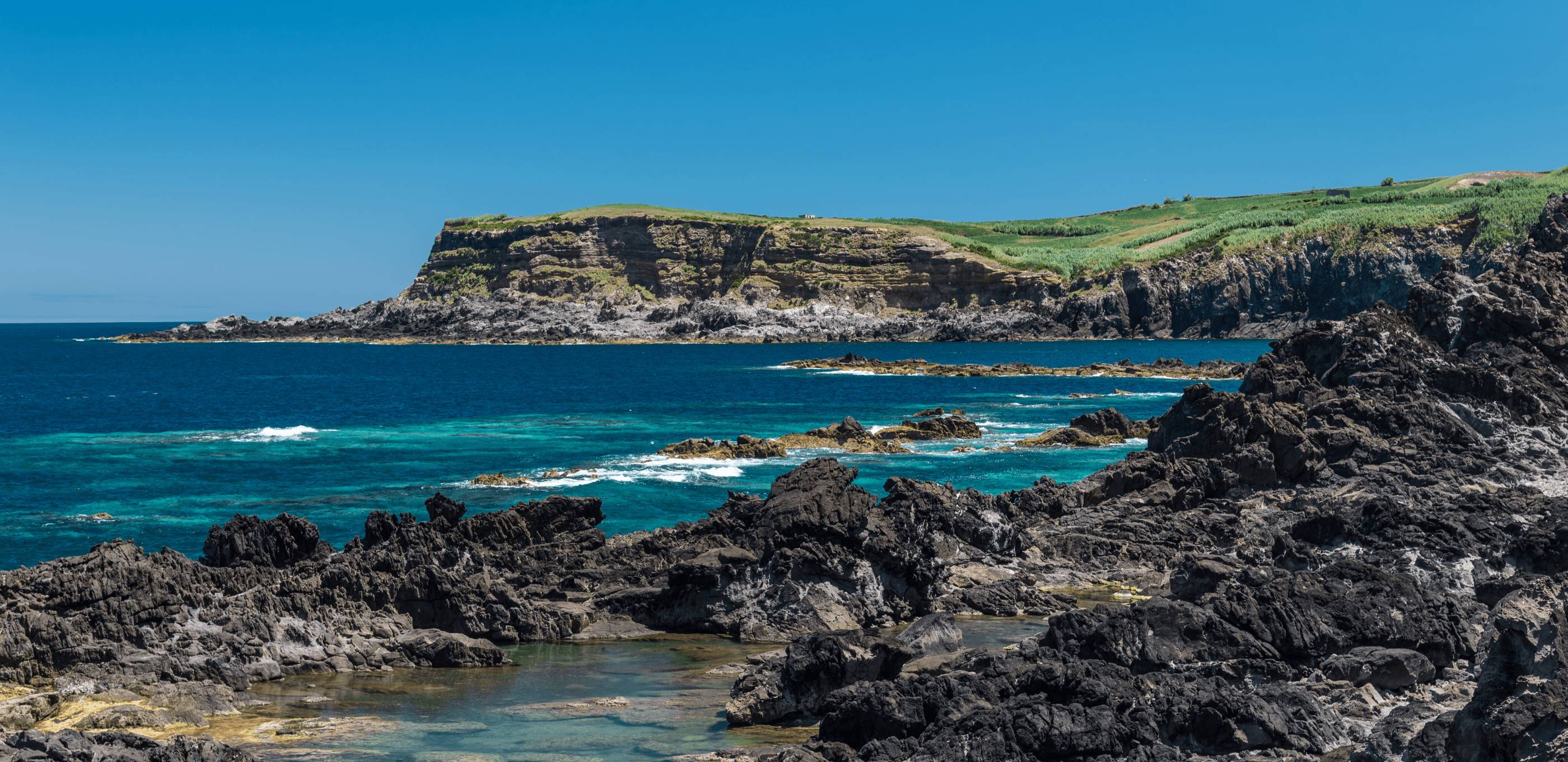 Piscines Naturelles et Vignobles de Terceira