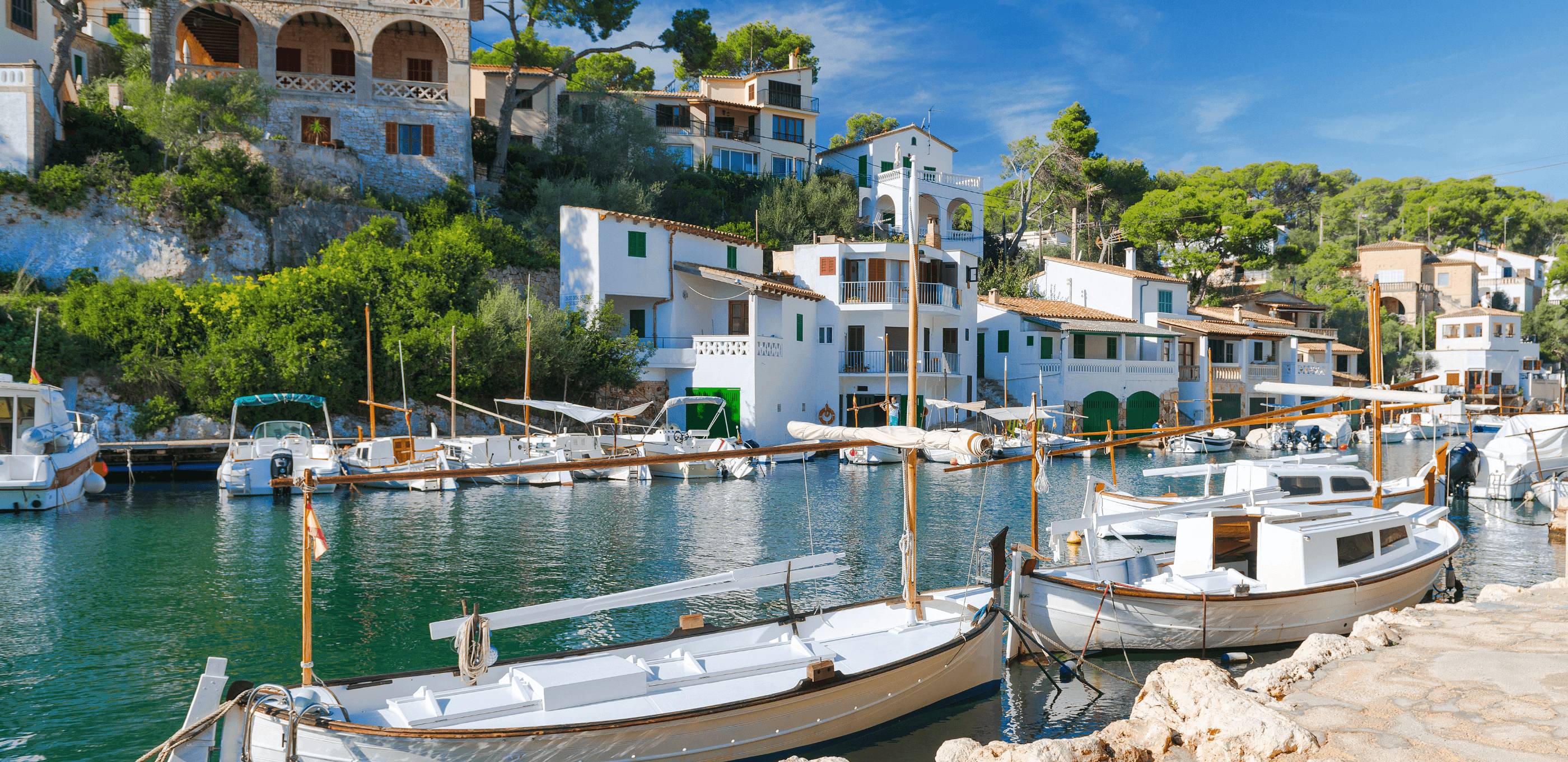 Criques et plages préservées du sud-est