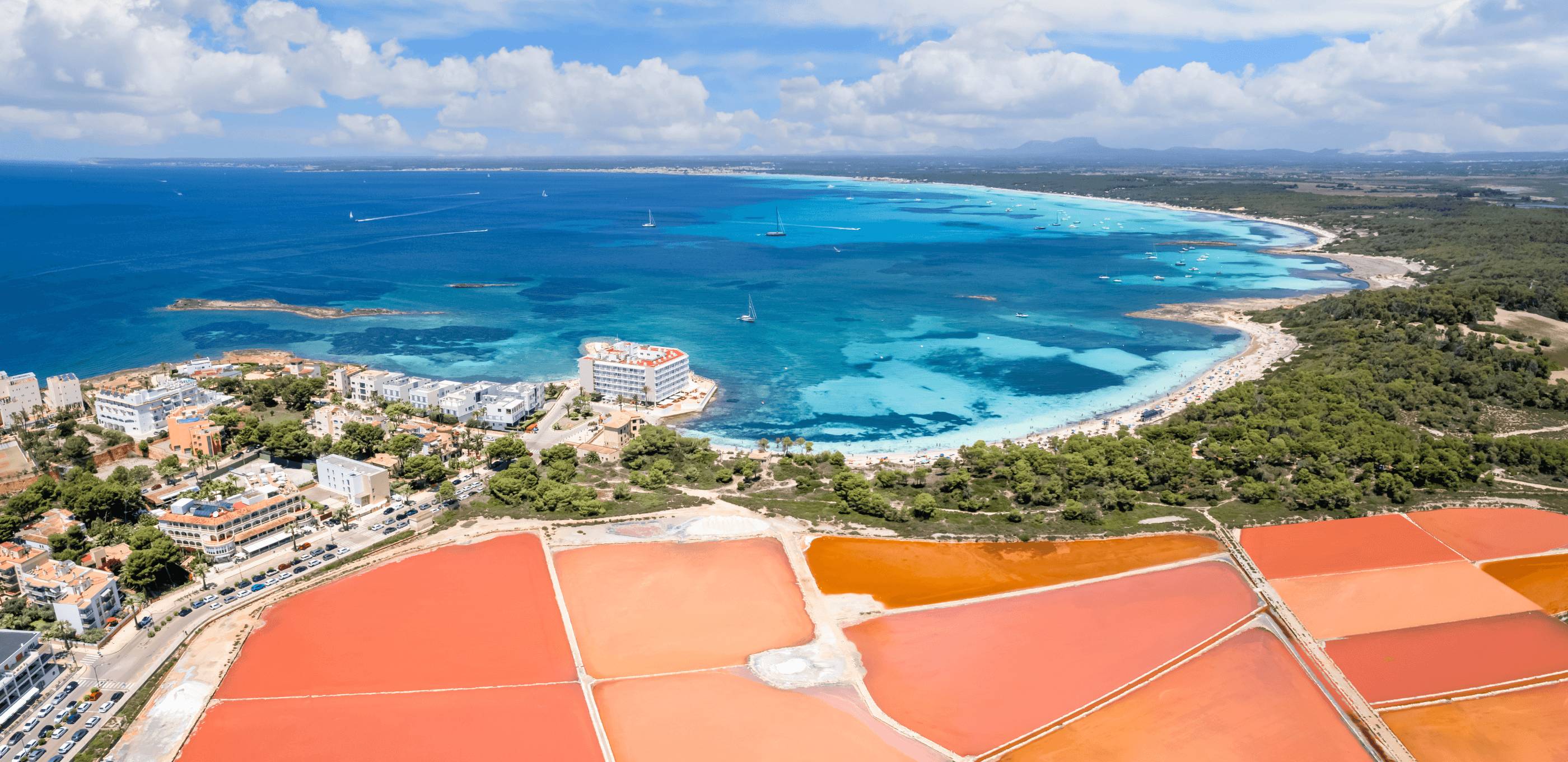 Plages idylliques et paysages salins