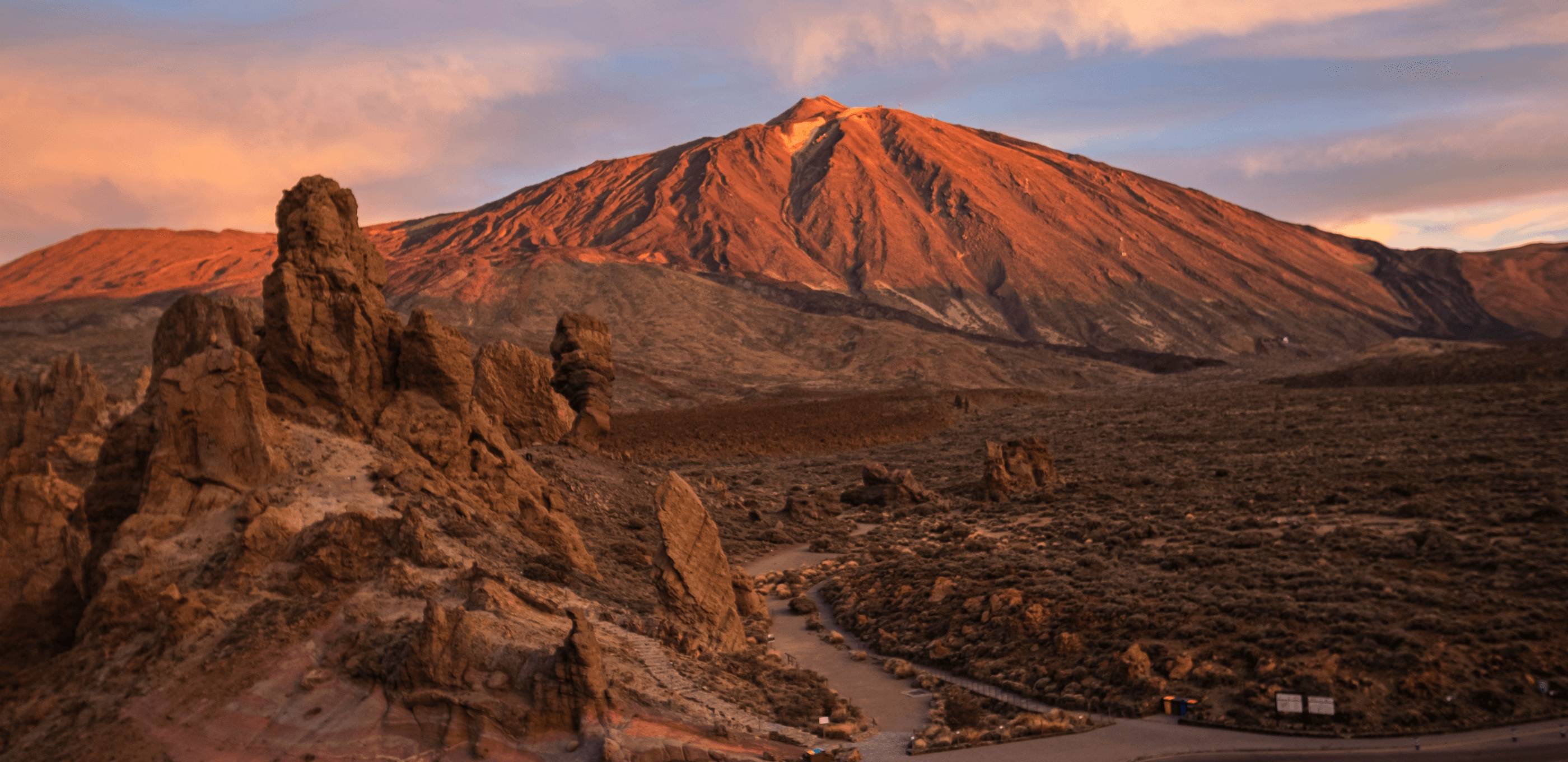 Randonnée en famille dans les paysages lunaires du Teide