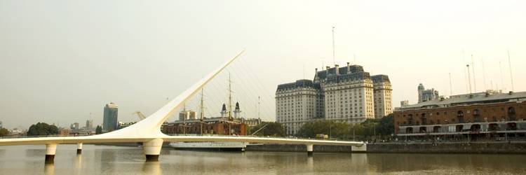 Navigation sur la rivière de Plata en voilier