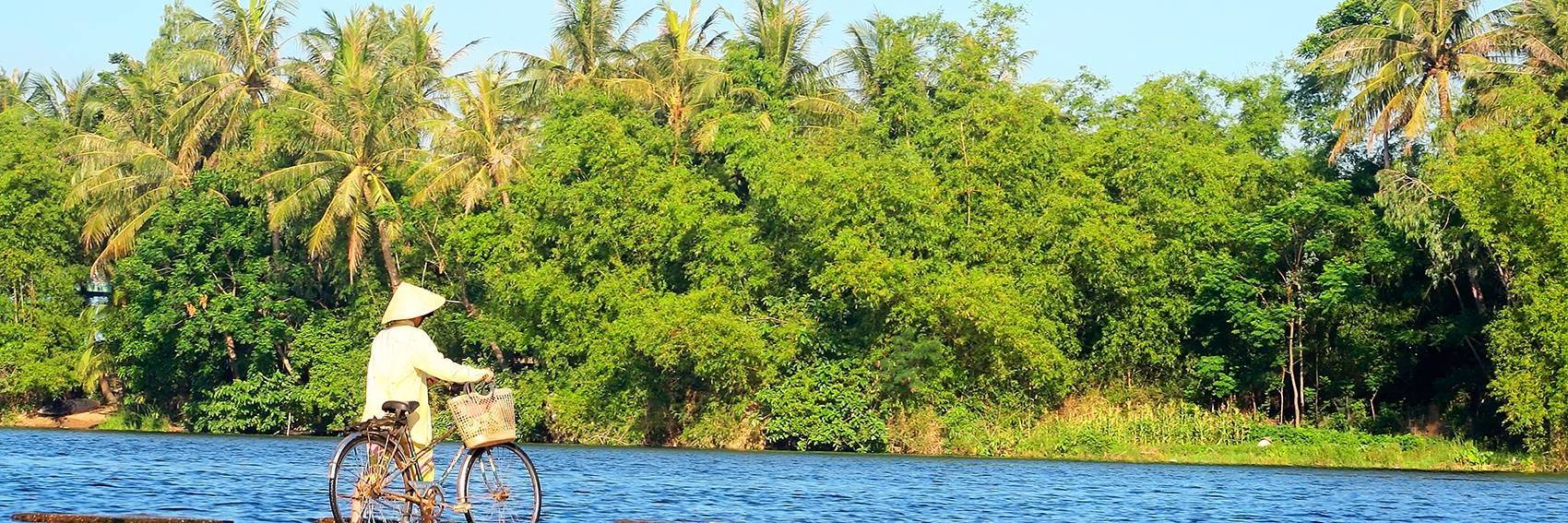 Vélo le long de la rivière Boi