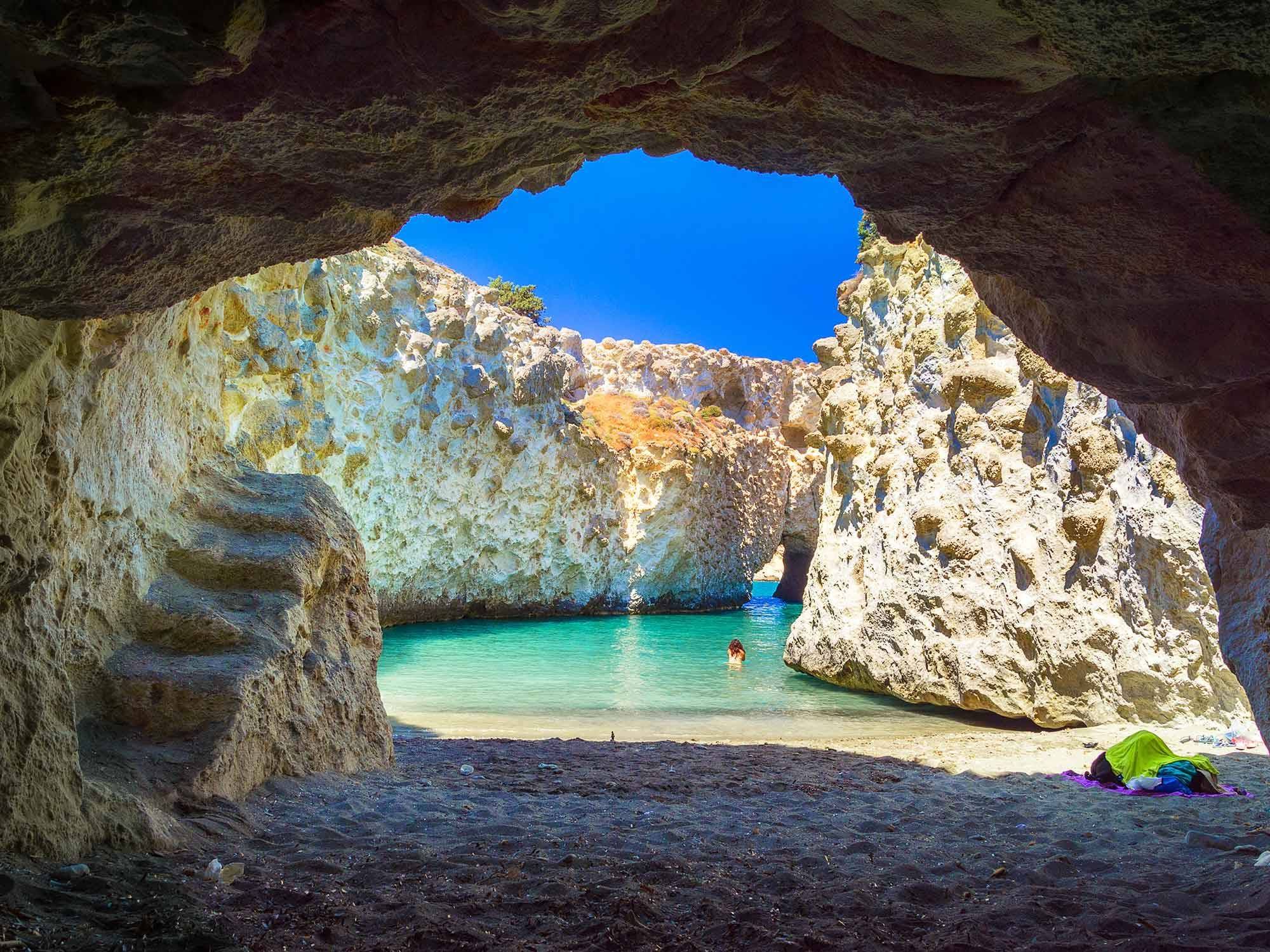 100% Cyclades